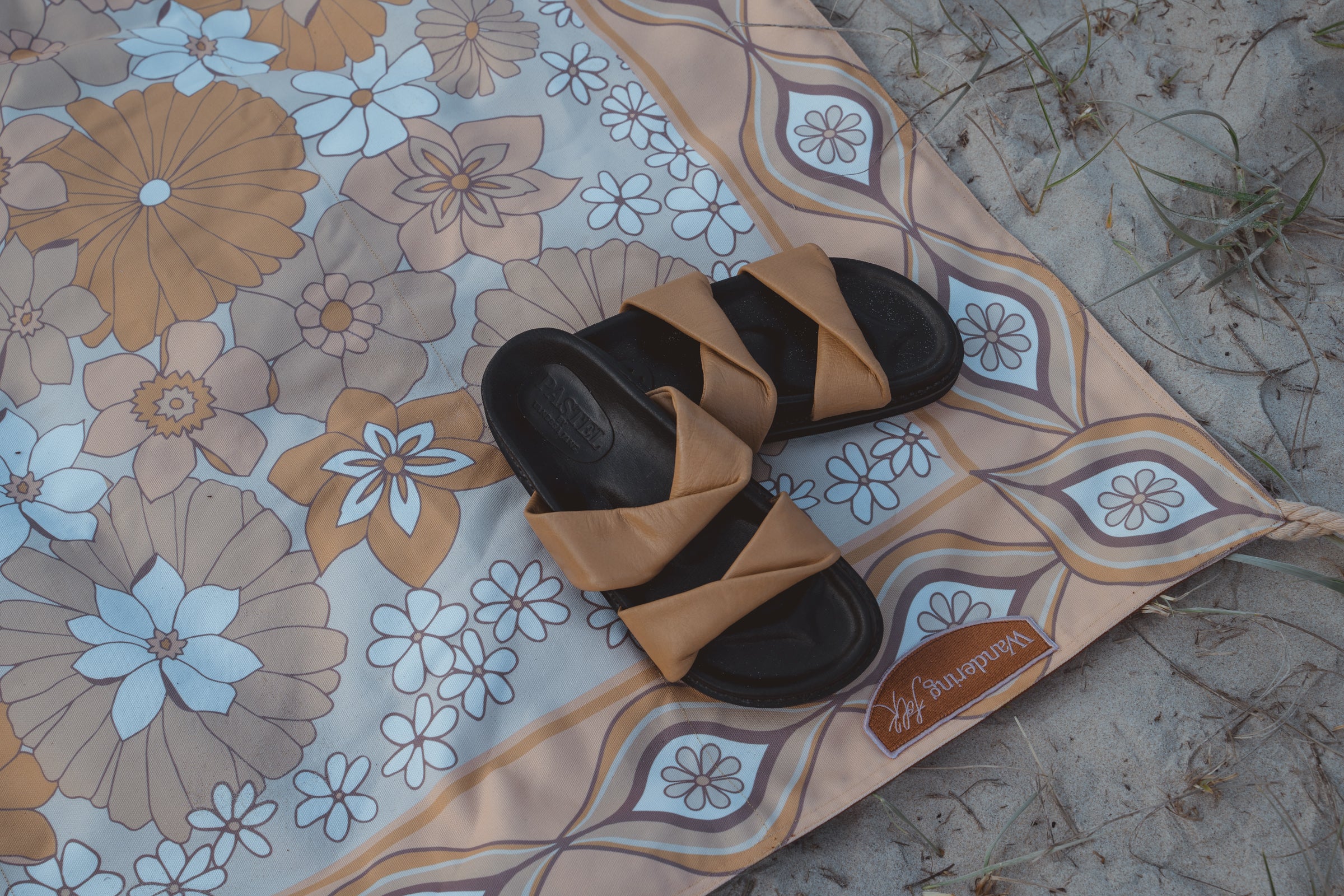 Leather Sandal - Tan